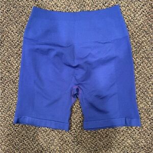Aurola Shorts